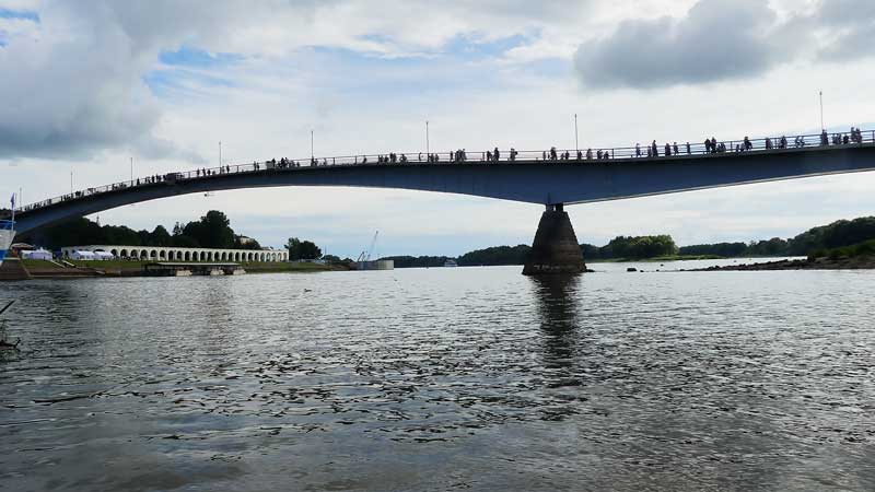 Великий Новгород. Мост через Волхов